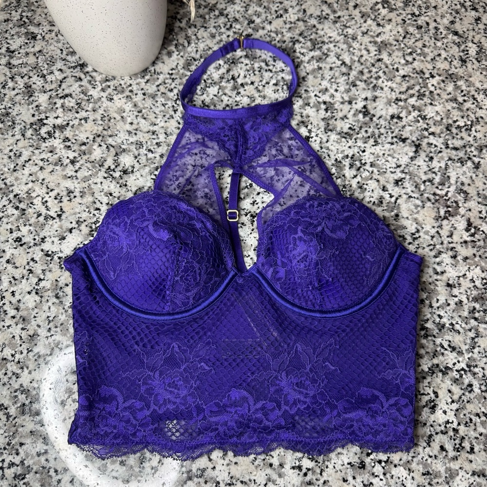 Victoria's Secret NWOT Very Sexy Elegant Purple Lace Halter Bralette Bra Size XS
